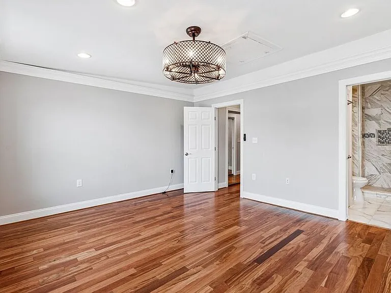 919 Decatur St NW — Photo 32
