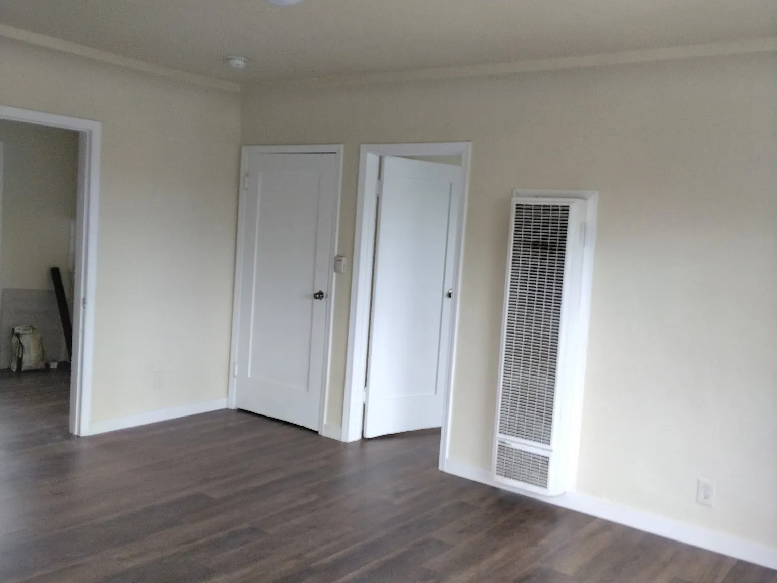 2519 Broadway — Photo 4