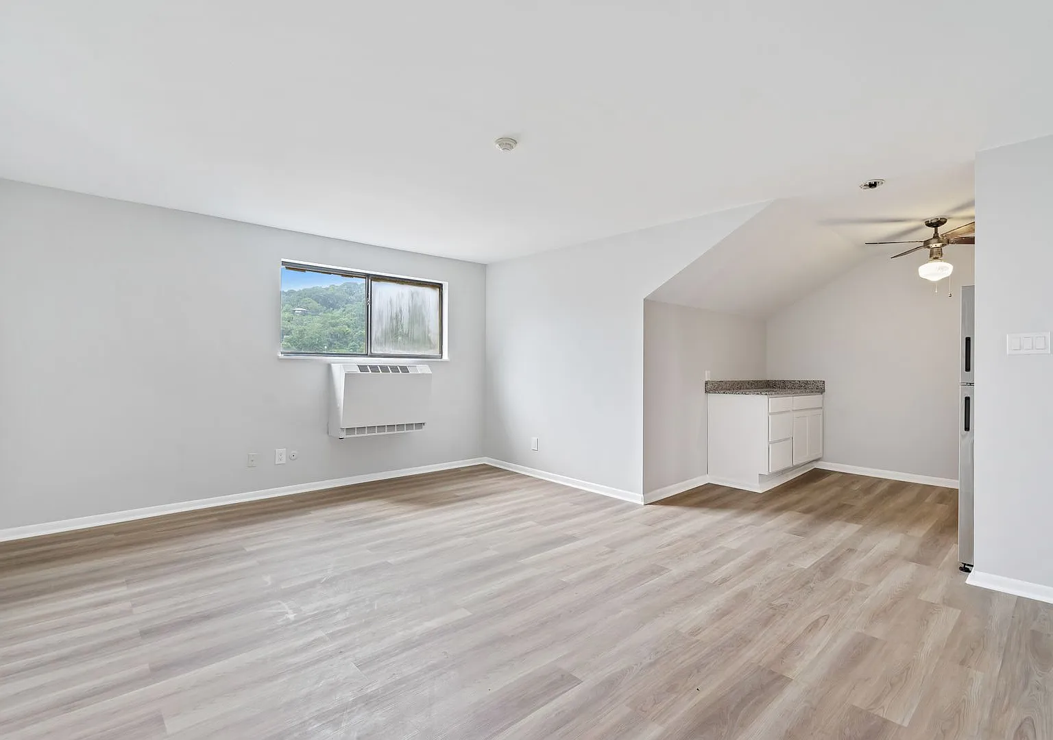 110 Butler St — Photo 3