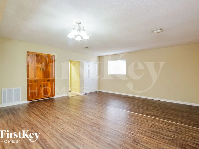 2207 Pipestone Ct — Photo 5