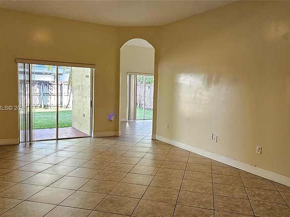 4th image of 14209 SW 160th Ct
