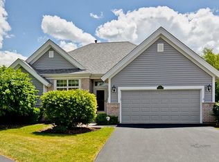 551 Bunker Hill Ct, Mundelein, IL