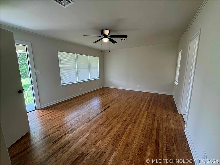 2743 E 3rd St — Photo 5