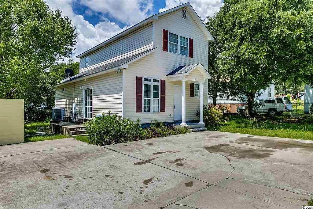 3 bed, 2.5 bath, 1500 sqft, $2,000 — Photo 2