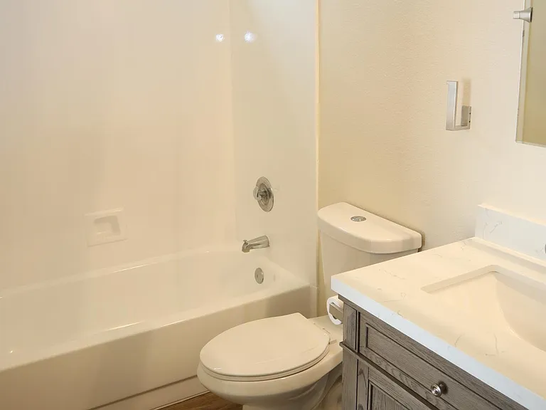 1449 E Kerry Ln — Photo 10