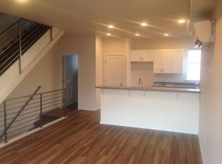 3318 W Government Way #A, Seattle, WA 98199