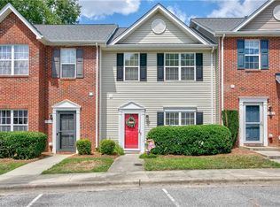 1668 Olivers Crossing Cir, Winston Salem, NC 27127