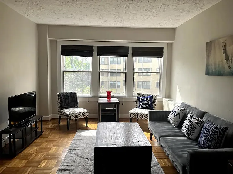 3901 Cathedral Ave NW #302 — Photo 9