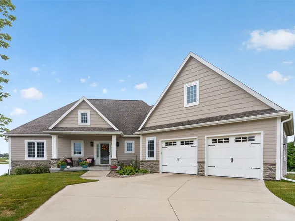 1241 32nd St SE, Altoona, IA 50009