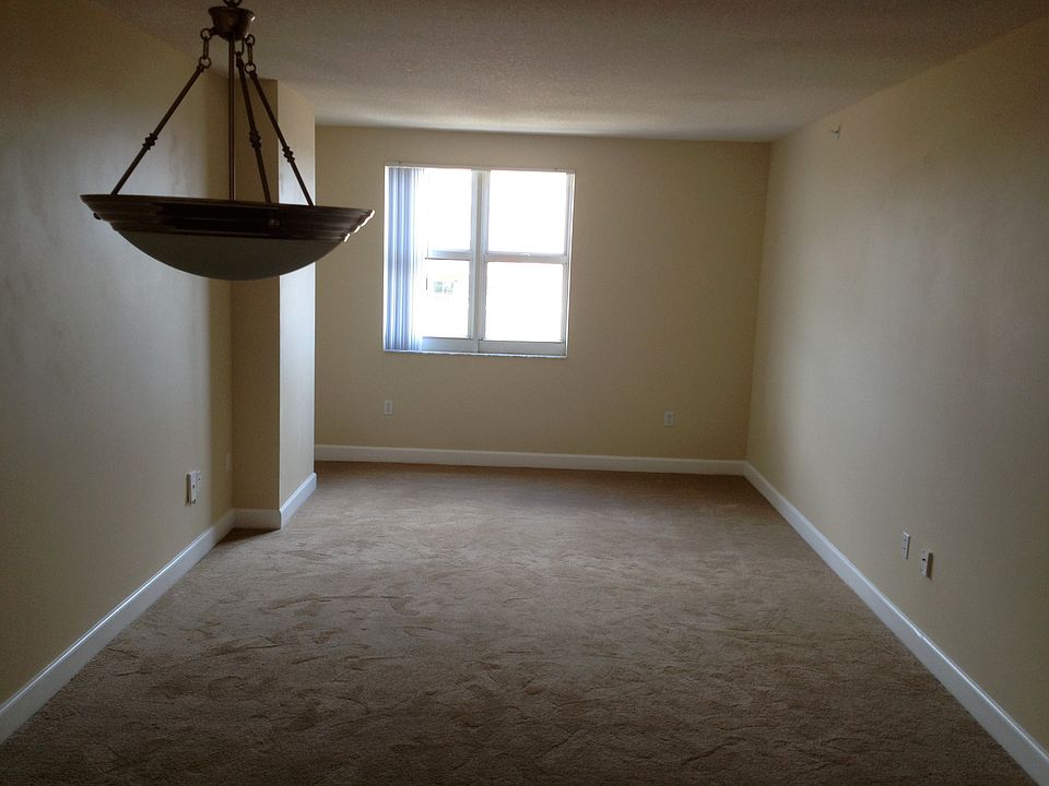 Dining room/Living room