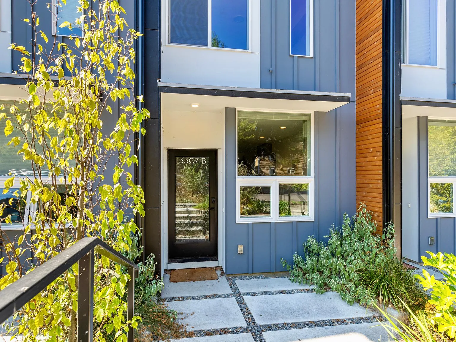 2 bed, 1190 sqft, $2,700 — Photo 3