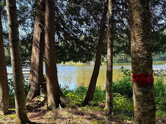 4th image of Chemin Du Lac De La Sucrerie