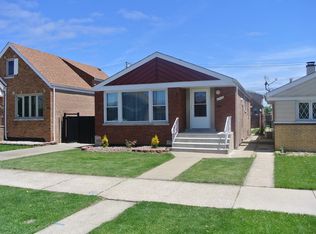 6853 S Tripp Ave, Chicago, IL 60629