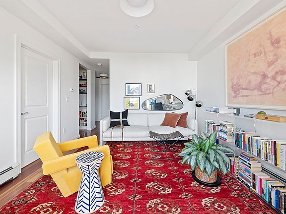 3rd image of 651 Washington Ave APT 6F