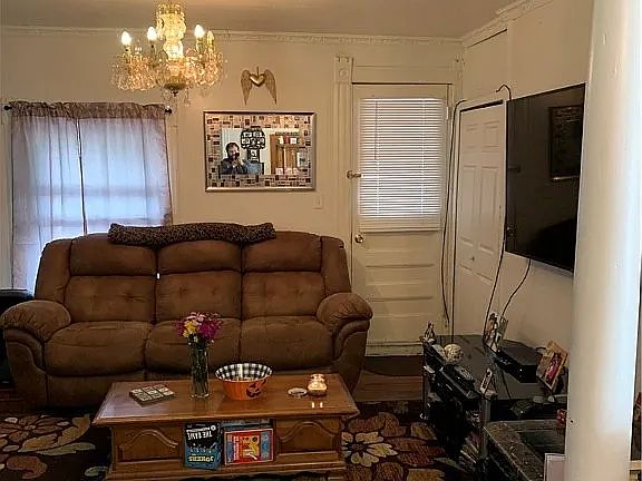 4th image of 205 Burnet Ave