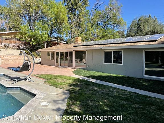 2nd image of 5825 Winnetka Ave