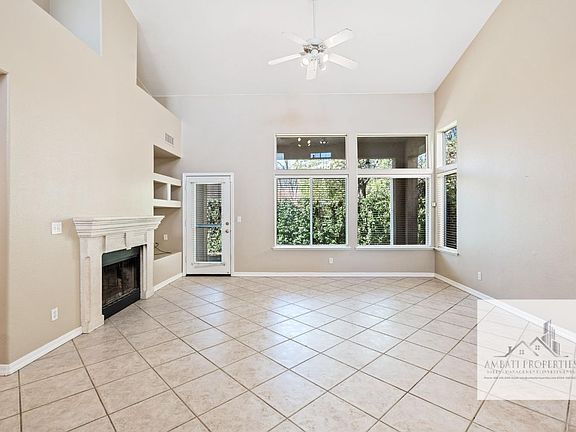 3rd image of 7577 N Trellis Cir