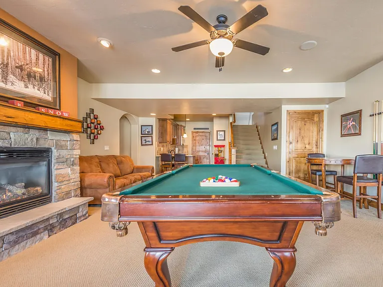 931 Meadowlark Ln — Photo 32