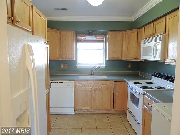 4th image of 173B Fairfield Dr