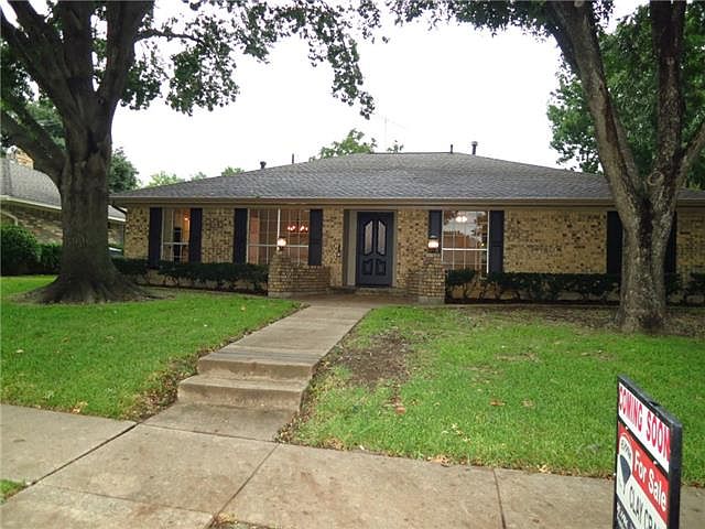 1st image of 203 Westpark Dr N