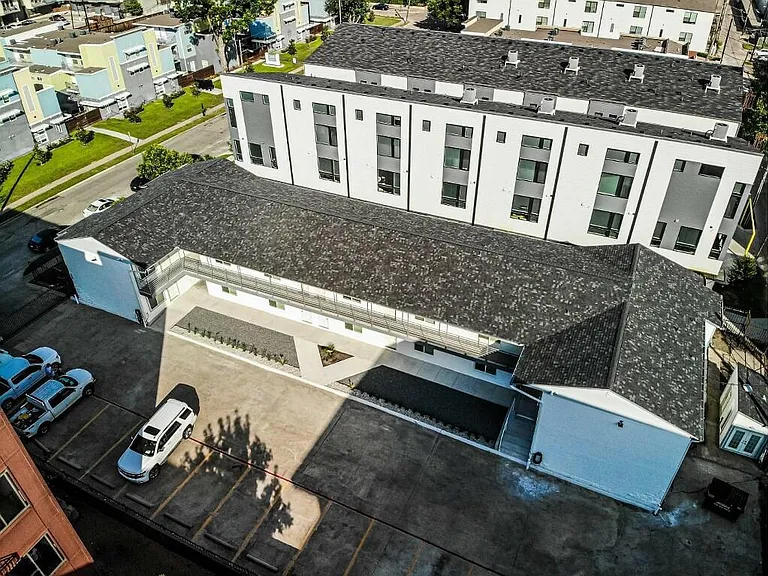 2201 N Garrett Ave #101 — Photo 14
