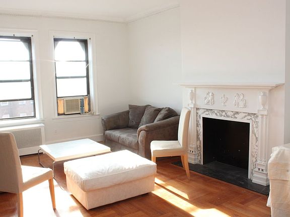 2nd image of 8344 Lefferts Blvd APT 6P