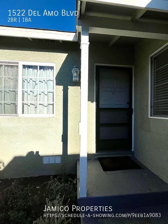 2 bed, 750 sqft, $2,700 — Photo 3