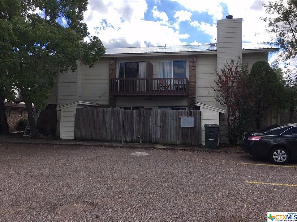 1st image of 3006 Chaucer Dr