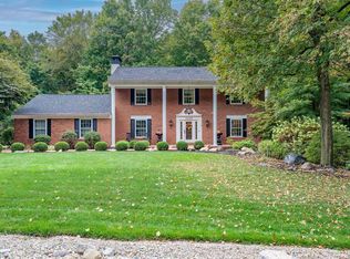 12225 Amber Ridge Dr, Fort Wayne, IN 46814