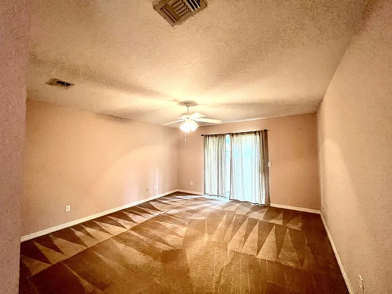 5884 Grotto Ave — Photo 14