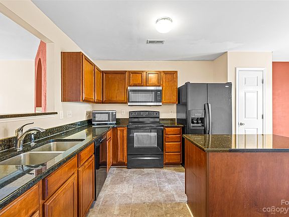 5th image of 1140 Vistalite Ln