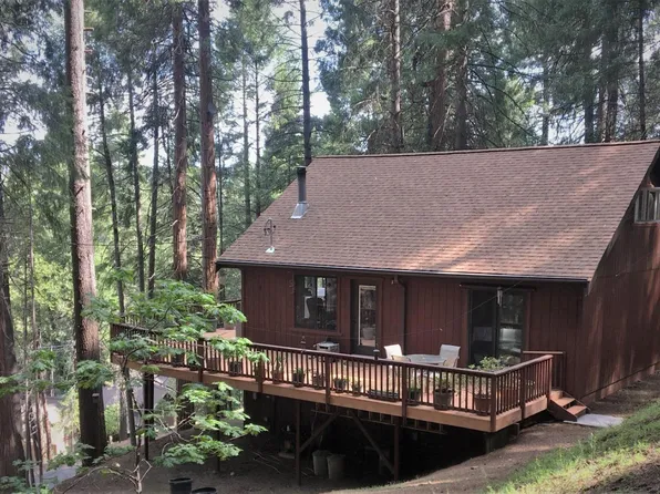 5299 Sierra Springs Dr, Pollock Pines, CA 95726