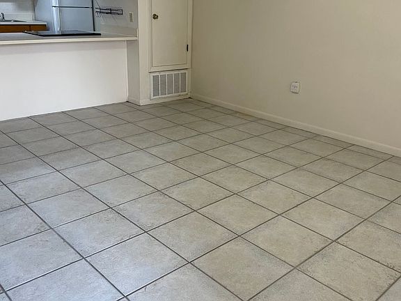 4th image of 151 Scottwood Dr