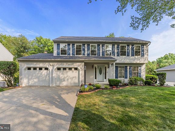 3rd image of 8314 Chestnut Farm Ln