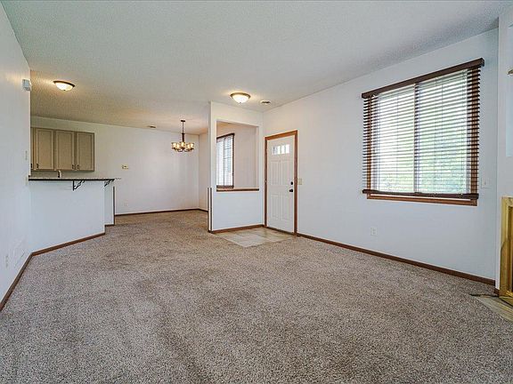 5th image of 18037 96th Ave N