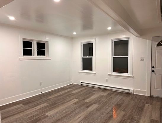 2nd image of 8 High St