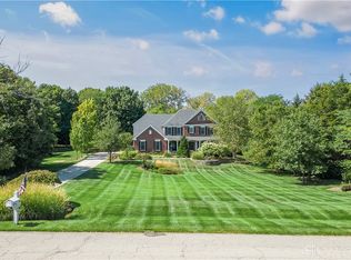 7999 Woodbridge Ct, Springboro, OH