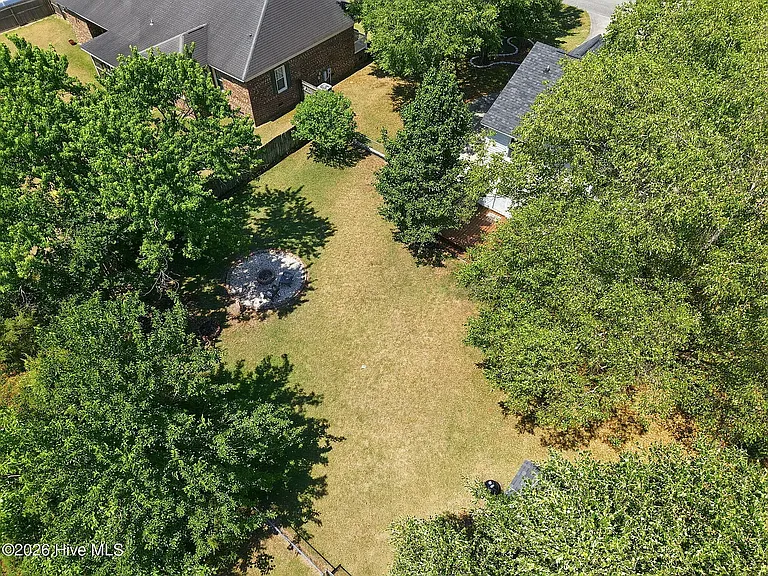 2117 Canyon Dr — Photo 11
