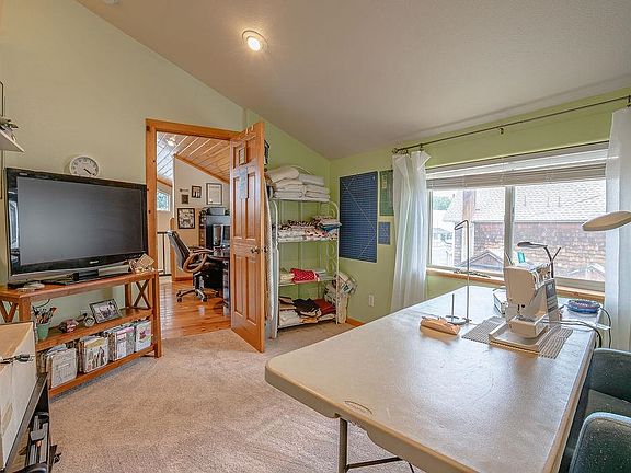 3rd image of 708 Cottage St