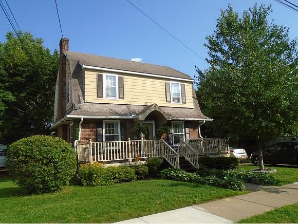 1st image of 6 Brintnall Pl