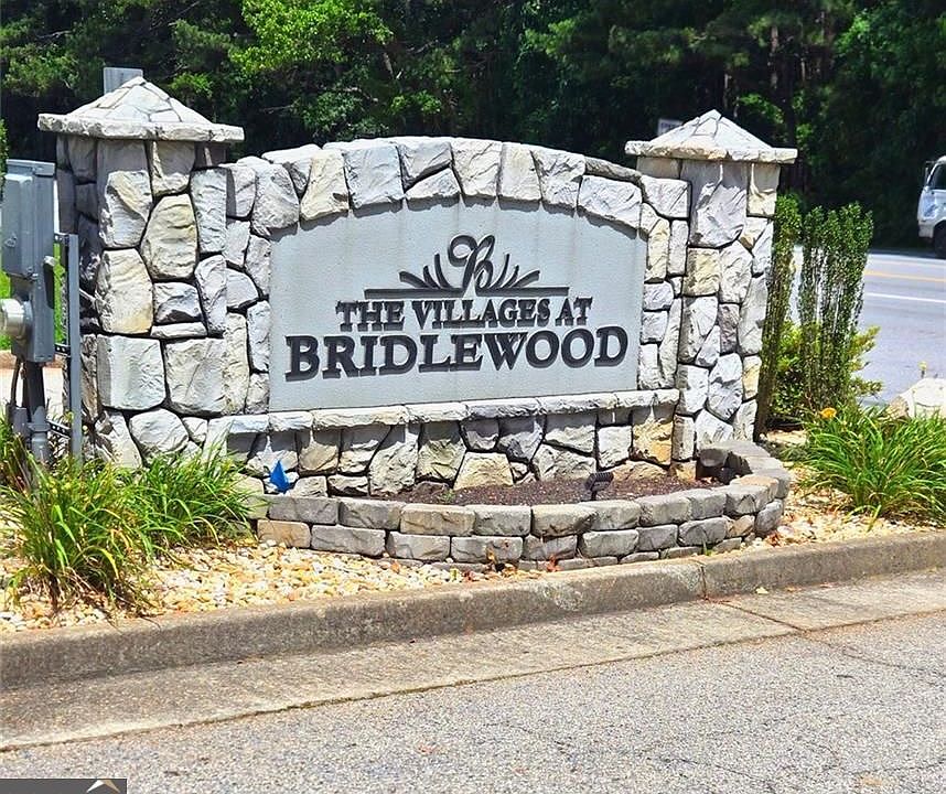 1st image of 246 Saddleview Trl