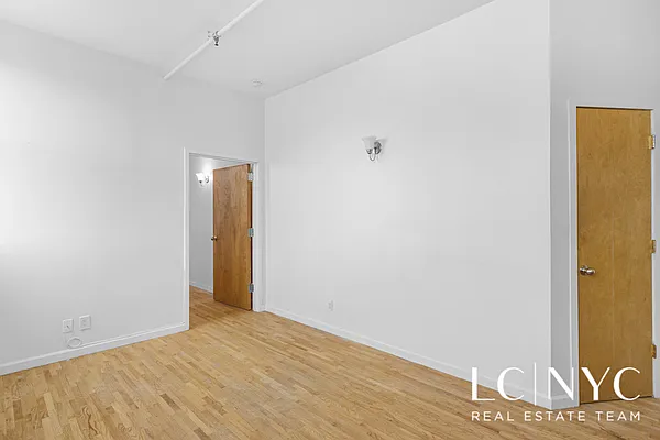 Rented by Keller Williams NYC | media 4
