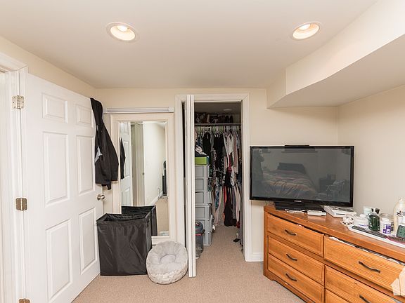 5th image of 2702 W Thomas St APT 1F
