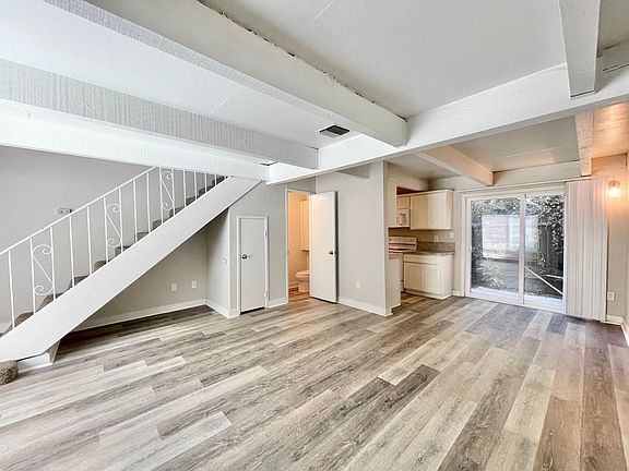 3rd image of 2326 V St APT 4