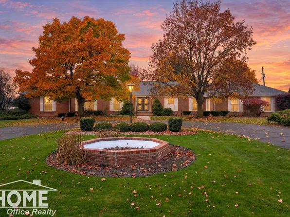 1405 N Chipman Rd, Owosso, MI 48867