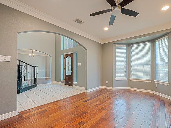 5th image of 7606 Limber Bough Dr