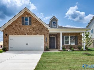 155 Mill View Dr, New Market, AL 35761
