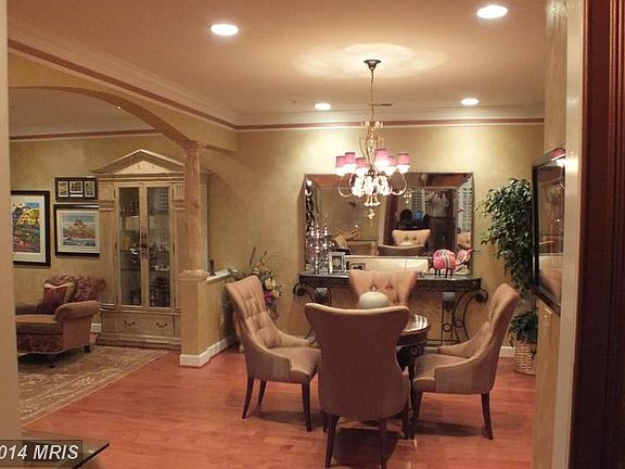 5th image of 902 Oak Knoll Ter