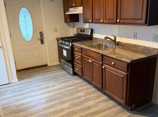 665 Commerce St #1, Thornwood, NY 10594