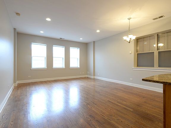2nd image of 5911 W Corcoran Pl APT 1E